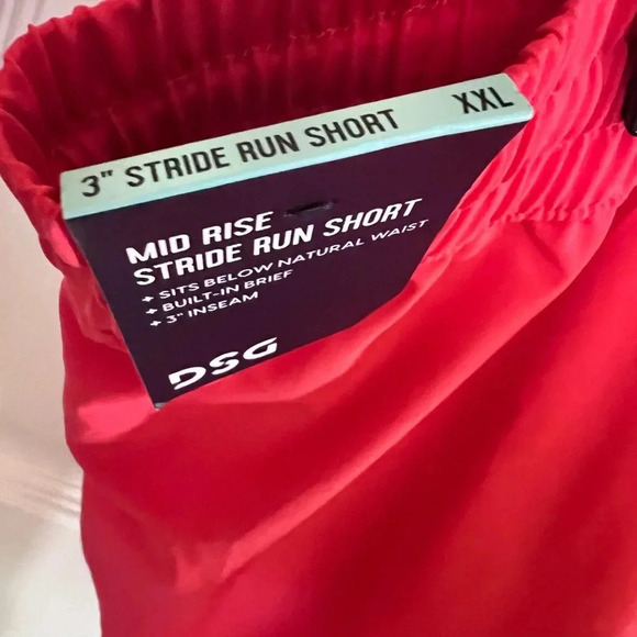 DSG Ladies Performance Shorts, Volcanic Red, Mid Rise Stride, Size XXL, NWT - Picture 7 of 8